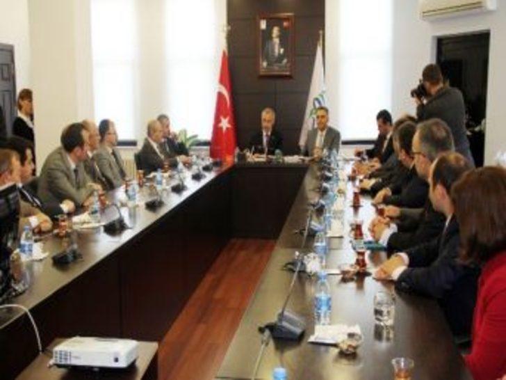 Rte&uuml; İle Milli Eğitim Arasında İş Birliği Protokol&uuml;