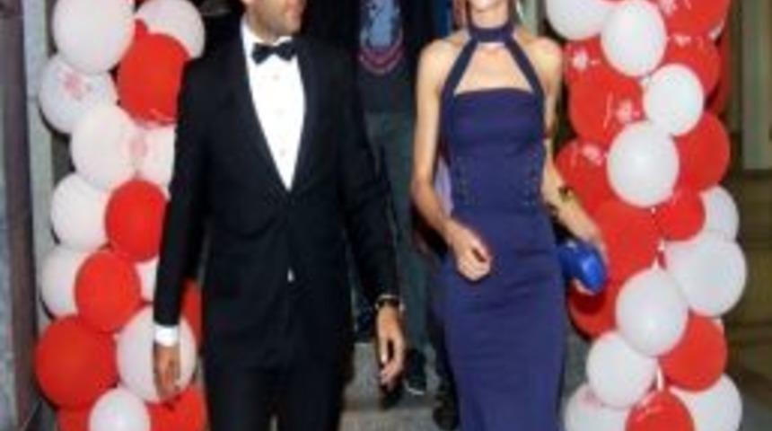 D&uuml;nyanın Bir Numaralı Sanat&ccedil;ı Portalında, Wilma'dan B&uuml;y&uuml;k Başarı