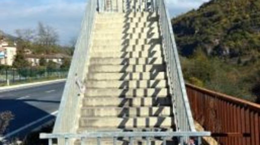 Bu Üstgeçidin Çıkışı Var Ama İnişi Yok