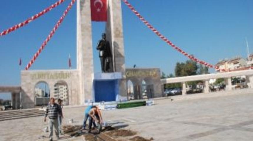 Didim Kent Meydanında Son R&ouml;tuşlar Yapılıyor