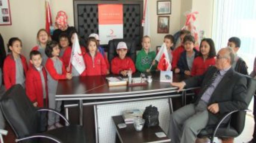 Bafra Koleji Öğrencileri Türk Kızılayı'nı Ziyaret Etti