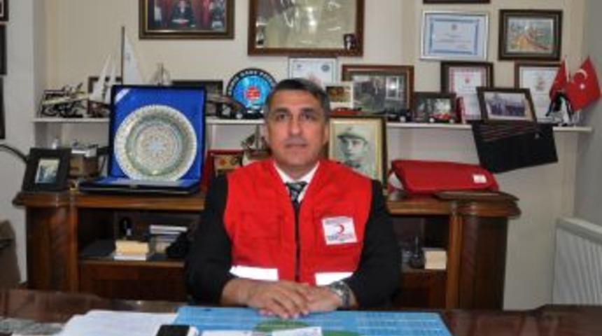 T&uuml;rk Kızılayı Şube Başkanı Gen&ccedil;: Yardım Yaparken Din, Dil, Irk Ayrımı Yapmayız