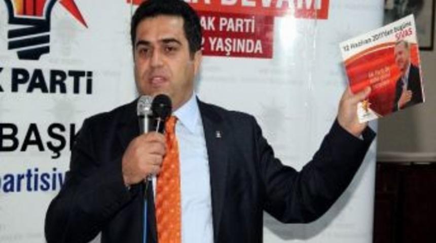 (d&uuml;zeltme)-ak Parti Sivas İl Başkanı Kuru, İl Başkanlığından İstifa Etti