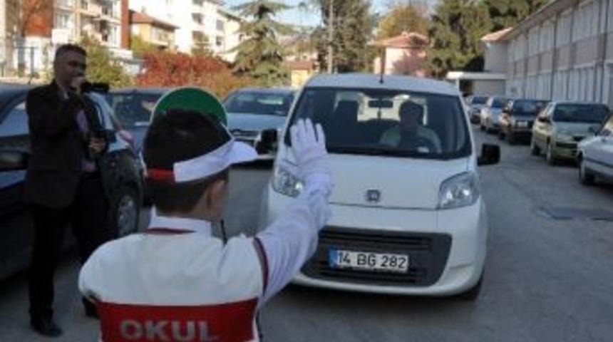 Bolu Polisinden &Ouml;ğrencilere Uygulamalı Ders