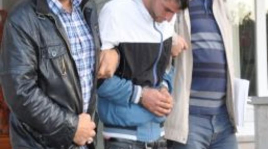 Kendini Polis Olarak Tanıtıp Dolandırıcılık Yapan Zanlı Yakalandı