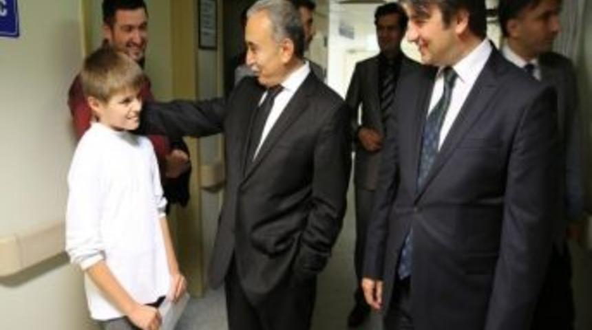 Vali Mustafa B&uuml;y&uuml;k Sağlık Yatırımlarını Yerinde İnceledi