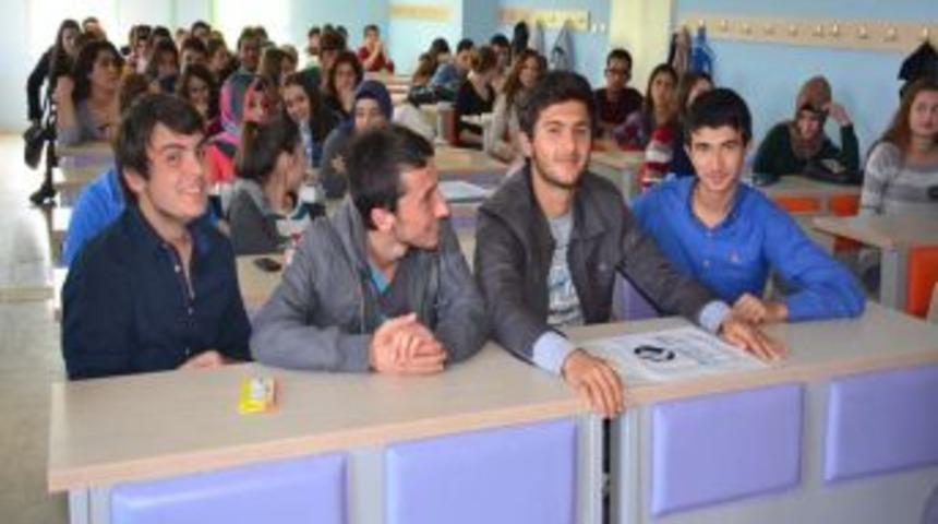 Emniyetten Sinop &Uuml;niversitesi &Ouml;ğrencilerine Konferans