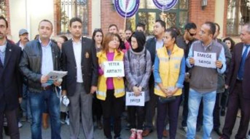 Eskişehir&rsquo;de Sağlık Personeline Darp Protesto Edildi