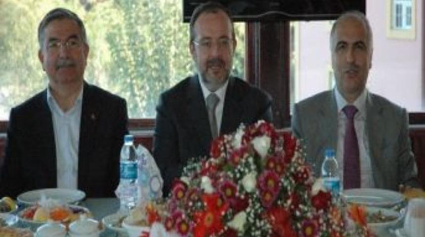 Diyanet İşleri Başkanı G&ouml;rmez, Giresun&rsquo;da Kur&rsquo;an Kursu A&ccedil;ılışı Yaptı