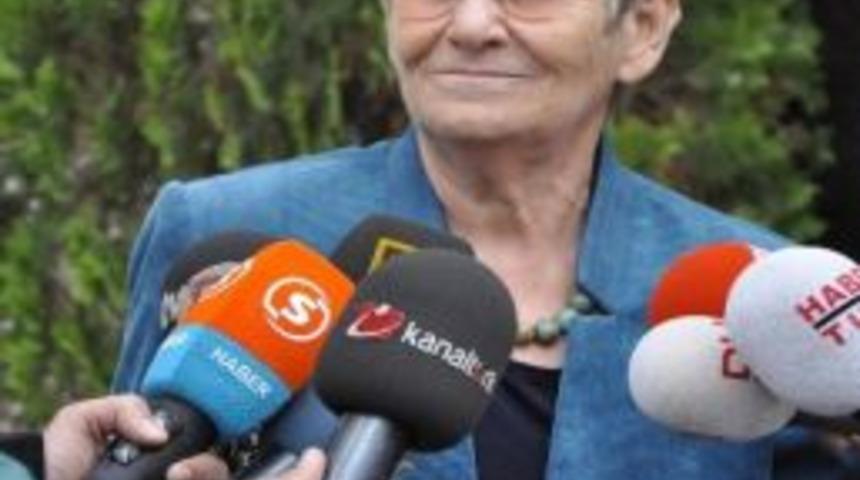 Canan Karatay: "manşet Olduğumu Duyunca Oturdum Ağladım&rdquo;