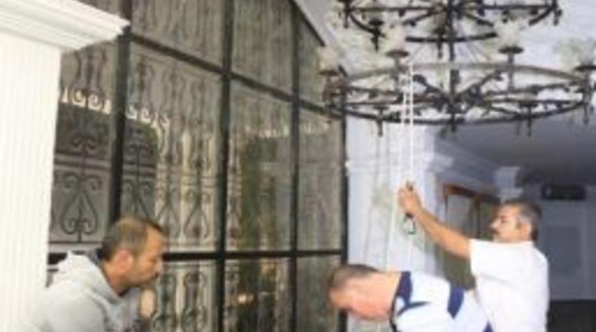 Avizeye İp Bağlayarak Eğitim Yaptılar