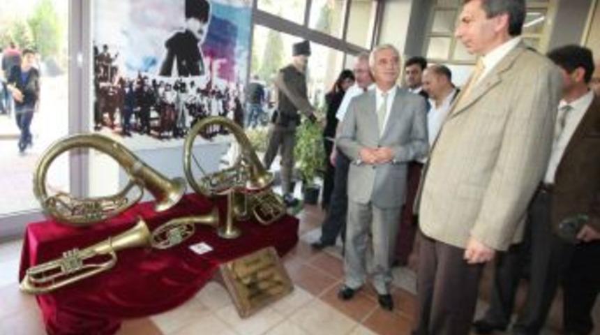 Yunan Ordusu'nun Ka&ccedil;arken Anadolu'da Bıraktıkları Sergilendi