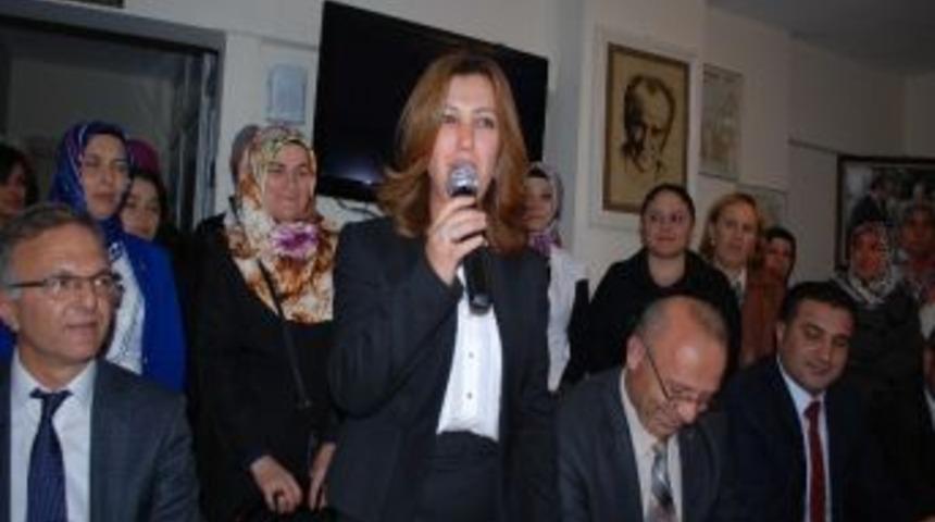 Ak Parti Programında Duygu Dolu Anlar Yaşandı