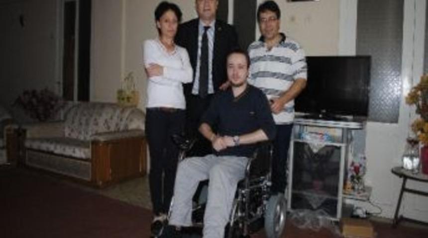 Uzunk&ouml;pr&uuml; Belediyesi Ak&uuml;l&uuml; Araba Hediye Etti