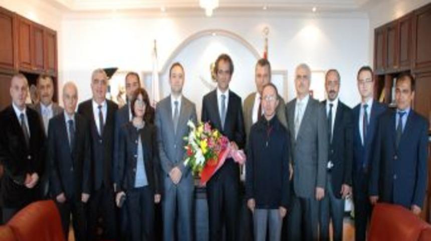 Zonguldak'ta 15 Yıl Ve &Uuml;st&uuml;ndeki Başarılı Muhasebecilere KGK Sertifikası Verildi