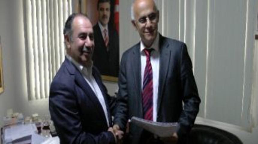 25 Yıllık Muhtar Ak Parti'den Aday Adaylığı Başvurusunu Yaptı