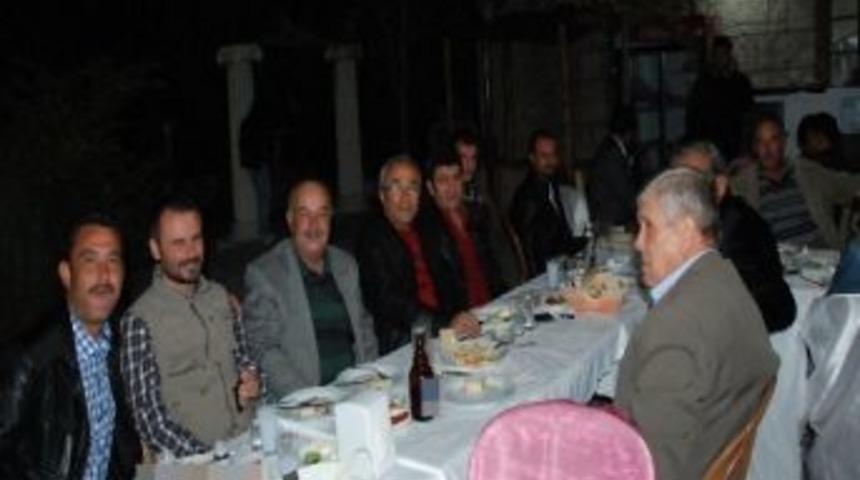 Didim&rsquo;de Kent Meydanında &Ccedil;alışan İş&ccedil;iler Yorgunluk Attı