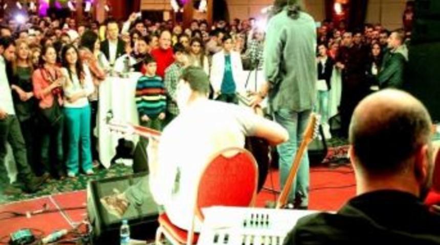 Sel&ccedil;uk Balcı&rsquo;dan Yapay Karadeniz M&uuml;ziğine Eleştiri