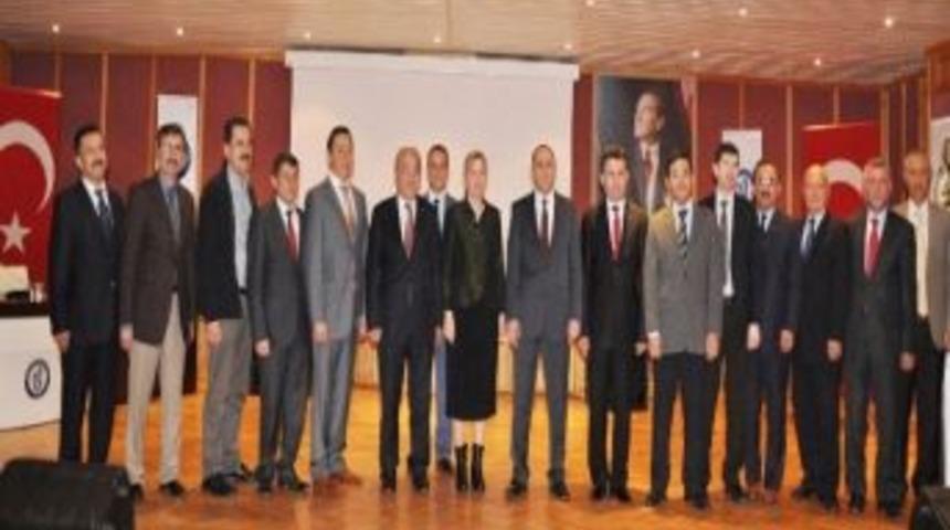 B&uuml;&rsquo;de &lsquo;&uuml;niversite-iş D&uuml;nyası Ve Kosgeb&rsquo;in Rol&uuml;&rsquo; Konferansı D&uuml;zenlendi