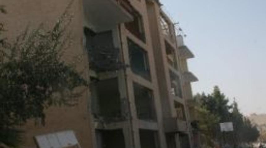 Kilis&rsquo;te G&uuml;mr&uuml;k M&uuml;d&uuml;rl&uuml;ğ&uuml; Lojman Binası Kentsel D&uuml;ş&uuml;ş&uuml;m İle Yıkılmaya Başlandı