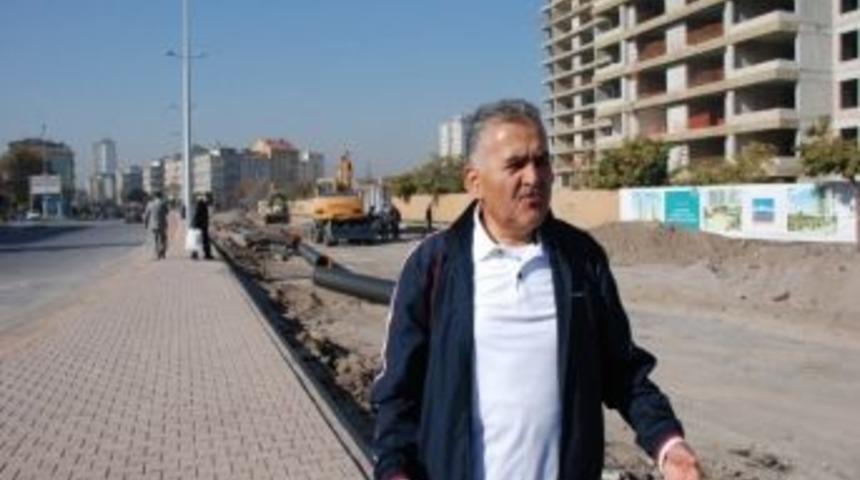 Nuhnaciyazgan Caddesinde Yol D&uuml;zenleme Ve Yenileme &Ccedil;alışması