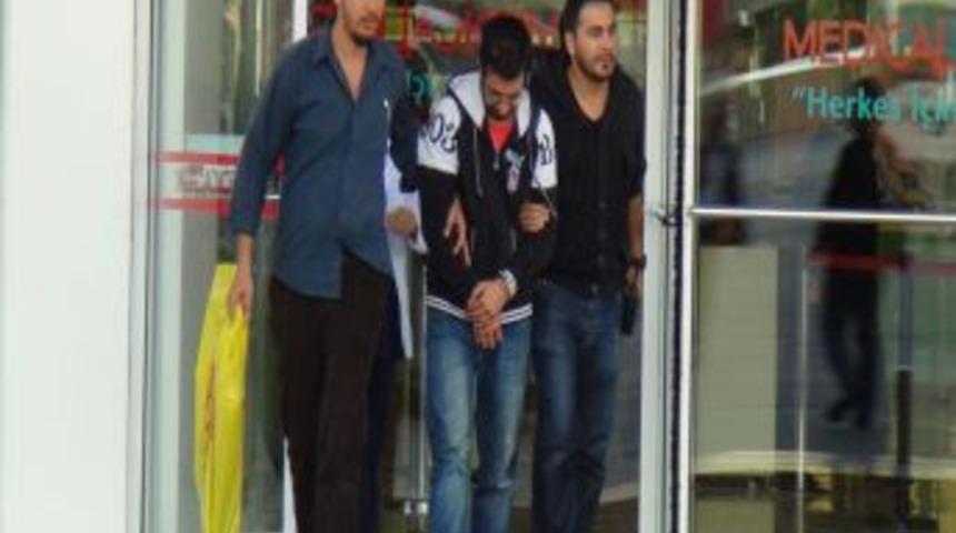 Hastaneden televizyon &ccedil;alarken yakalandı