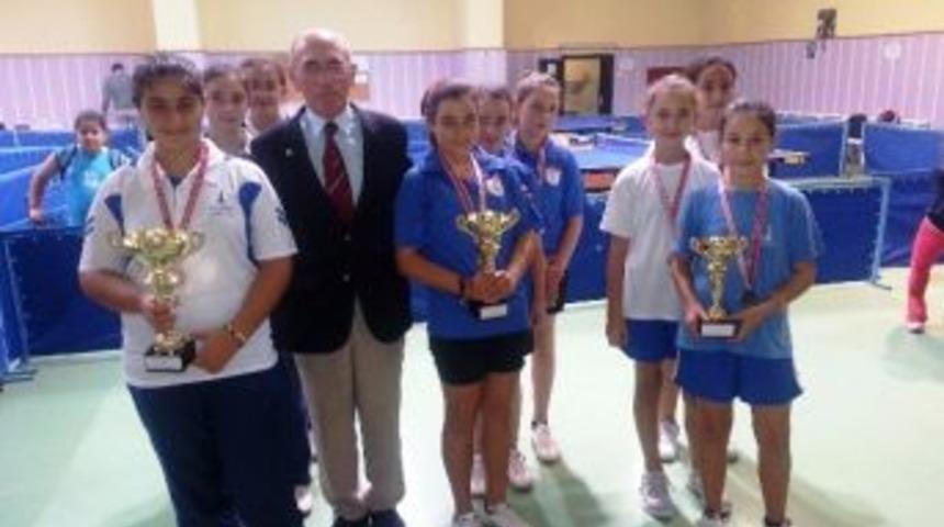 Bayraklı Belediyespor, Başarıya Doymuyor