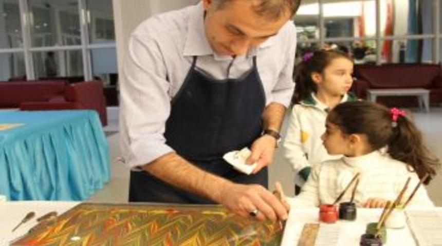 'Türk İslam Sanatları Alaylı Olarak Geldiği Için Felsefi Yönü Anlaşılamıyor'