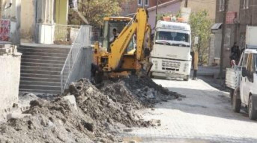 Hakkari&rsquo;deki Elektrik Trafoları Yenileniyor