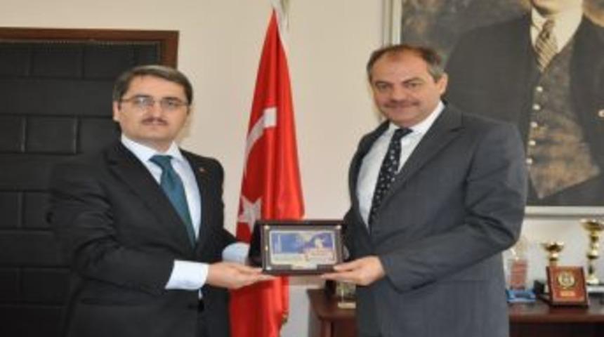 Tekirdağ Belediye Başkanı Adem Dalgı&ccedil;'a T&uuml;rk&ccedil;e Olimpiyatları Teşekk&uuml;r Plaketi