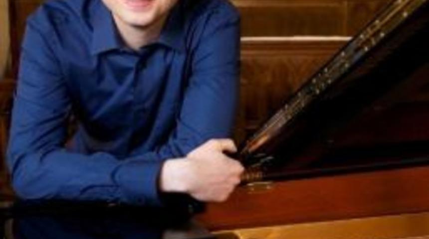 Karşıyaka Kasım&rsquo;da Operaya Doyacak