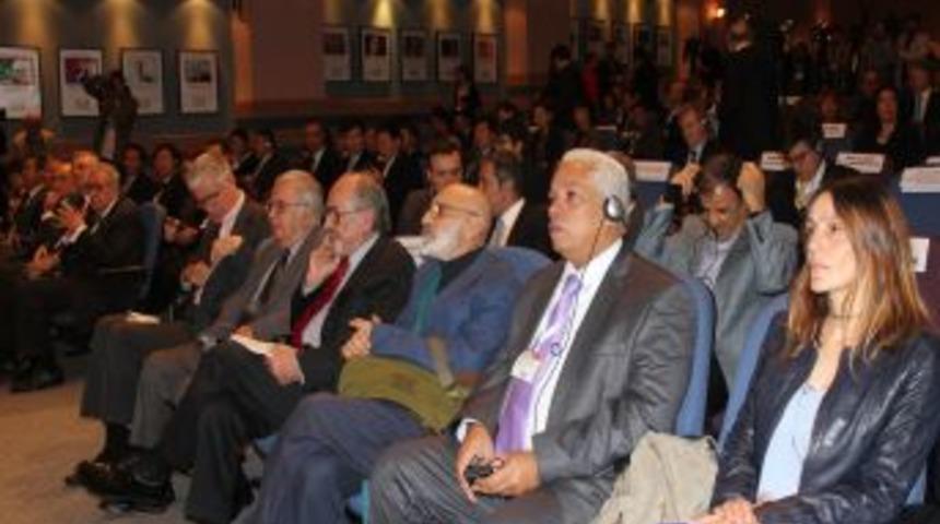 Uluslararası İstanbul Kitap Fuarı A&ccedil;ıldı