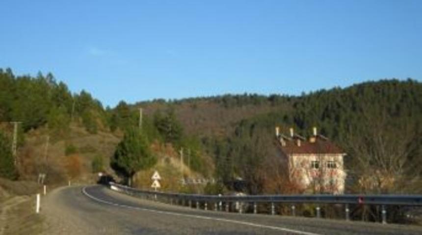 Karayolları Sabıkalı Viraja Bariyer Yaptı