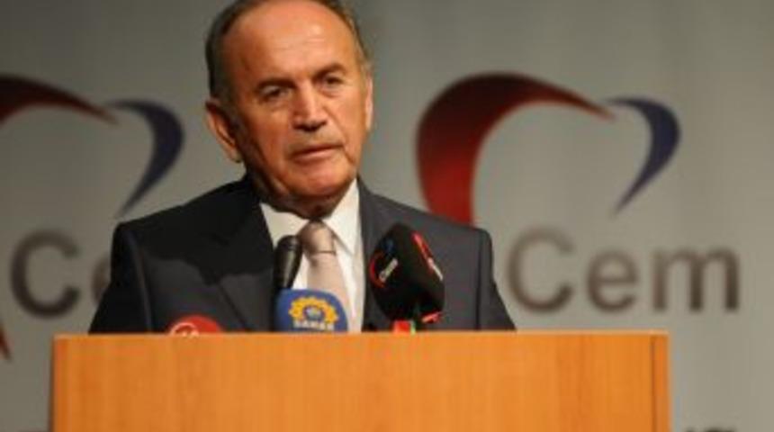 Vali Mutlu: Sevgisi Olmayan Inan&ccedil; Makbul Değildir