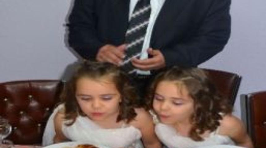 Belediyeden İkizlere S&uuml;rpriz Doğum G&uuml;n&uuml; Partisi