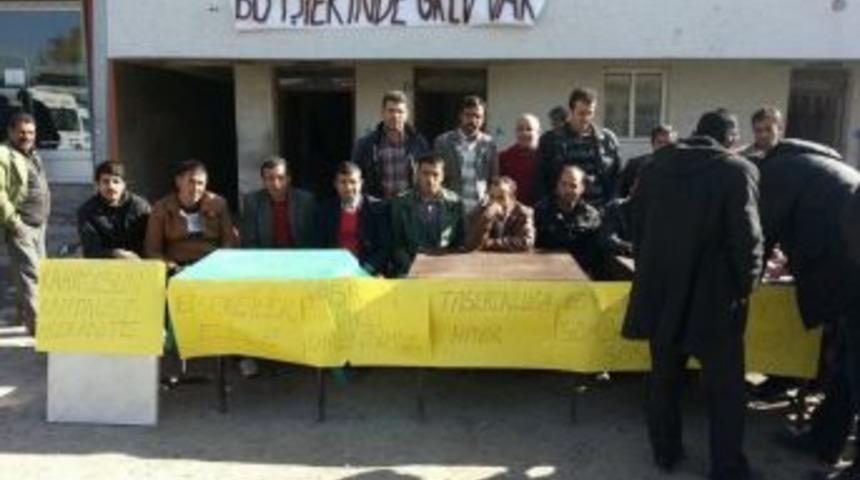 Diyadin'de İş&ccedil;ilerden Oturma Eylemi