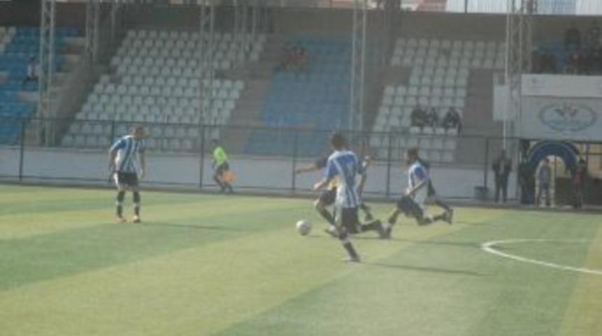 Hakkari&rsquo;de Amat&ouml;r Futbol Sezonu Başladı