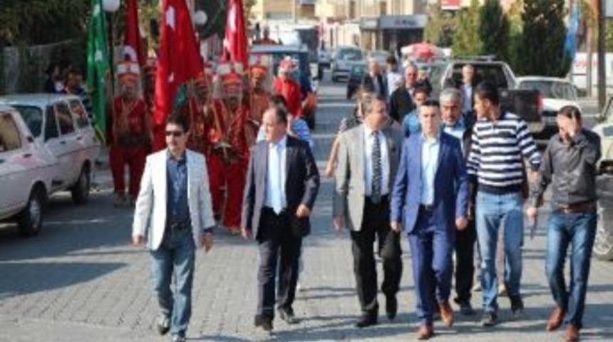 Sarıg&ouml;l'de Ak Parti Belediye Başkan Aday Adaylarını Mehterli Tanıtım