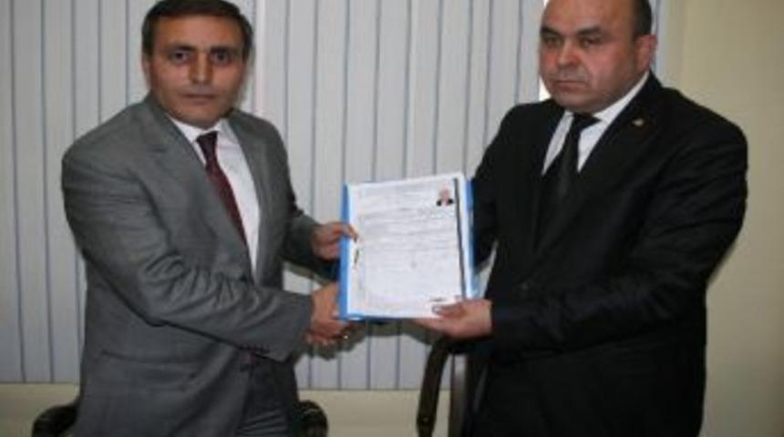 Yogisad Başkanı Ayhan &Ccedil;elik Ak Parti&rsquo;den Yerk&ouml;y İl&ccedil;e Belediye Başkan Aday Adaylığı M&uuml;racaatını Yaptı