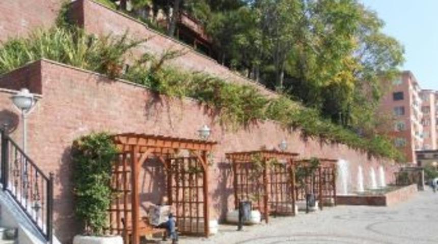 K&uuml;lt&uuml;r Tepesi İzmit'in G&ouml;z Bebeği