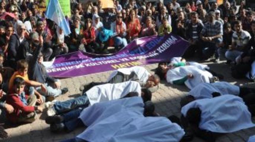 Ovacık'ta Maden Şirketine Tepki Y&uuml;r&uuml;y&uuml;ş&uuml; Yapıldı