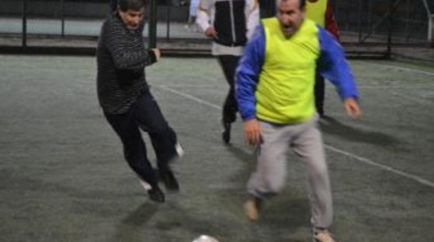Milletvekilleri, Kızılcahamam'da Ter D&ouml;kt&uuml;