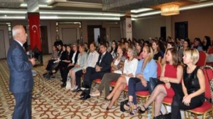Gen&ccedil; Girişimci Kadınlara Altın &Ouml;ğ&uuml;tler
