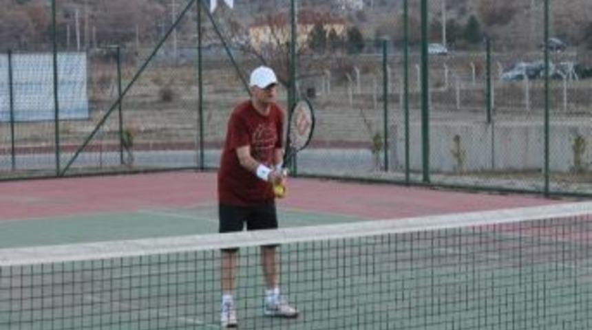 Bakanların Tenis Keyfi