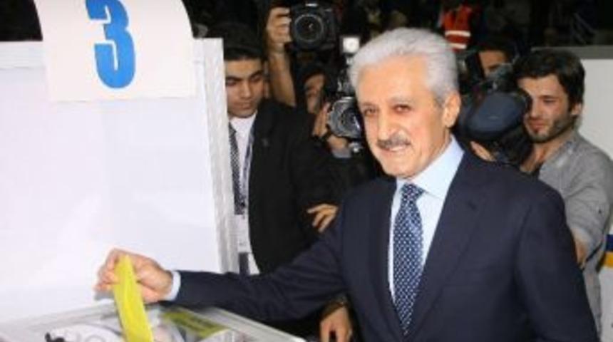 Mehmet Ali Aydınlar Oy Kullandı