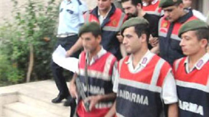 &Ouml;ğrencisini 2 kere ka&ccedil;ıran &ouml;ğretmene 30 yıl hapis