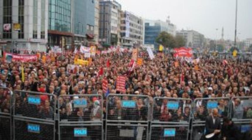 Alevi dernekleri Kadık&ouml;y'de buluştu