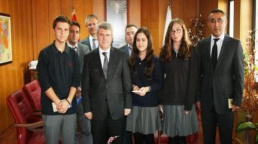 &Ouml;ğrencilerin Ortak Fikir &Ccedil;alışması Ile &lsquo;Bizim Roman&rsquo; Ortaya &Ccedil;ıktı