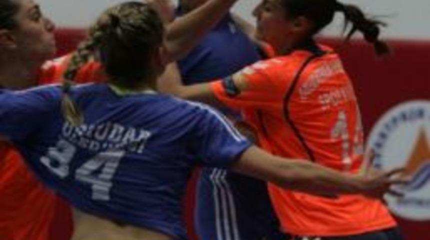 T&uuml;rkiye Hentbol Bayanlar S&uuml;per Ligi