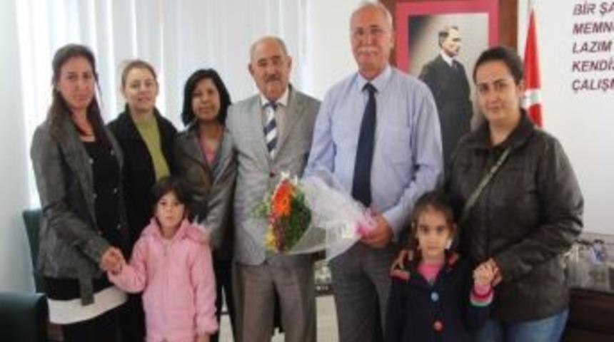 Başkan Akova&rsquo;yı Ziyaret Ettiler